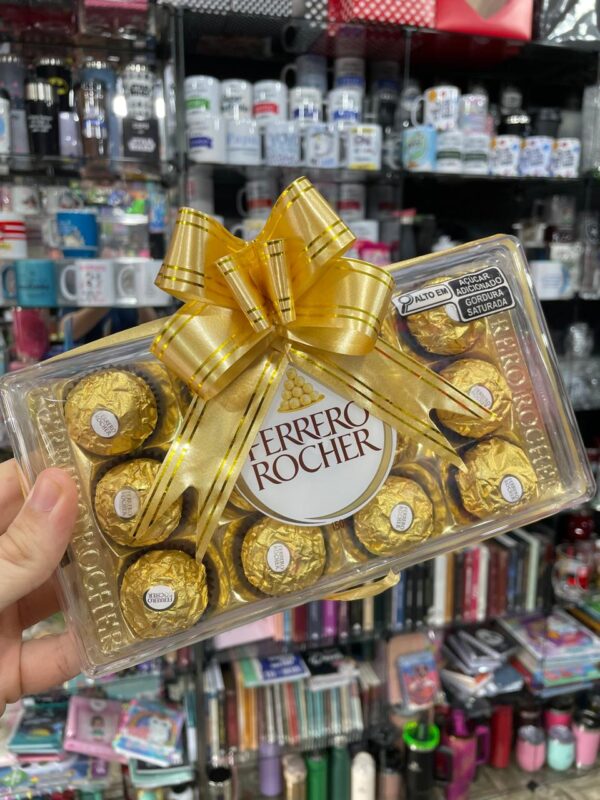 KIT 12 BOMBONS FERRERO PARA PRESENTE