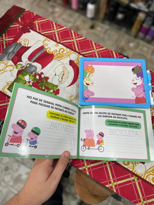 LIVRO MÁGICO PEPPA PIG ESCREVA E APAGUE - Imagem 2