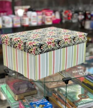 REF:4477 CAIXA ESTAMPADA FLORAL CORES CLARAS M 32,5x24x15CM