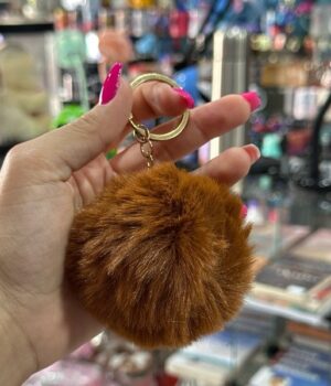 CHAVEIRO POMPOM MARROM