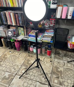 RING LIGHT FUNDO BRANCO 10 POLEGADAS COM TRIPÉ - 26CM