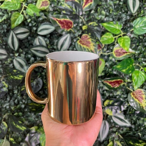 CANECA CROMADA DOURADA