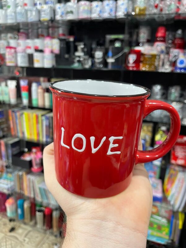 CANECA DE PORCELANA VERMELHA LOVE