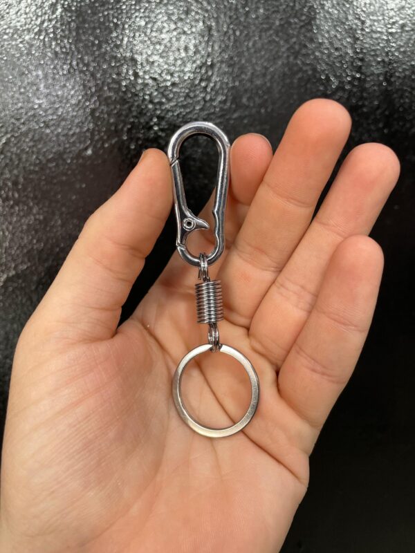 CHAVEIRO DE METAL COM MOLA