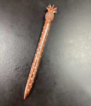 CANETA LUXO COROA ABACAXI ROSÉ COM BOLINHAS BRANCAS