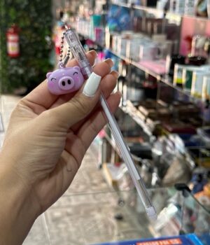 CANETA PINGENTE PORCO LILÁS