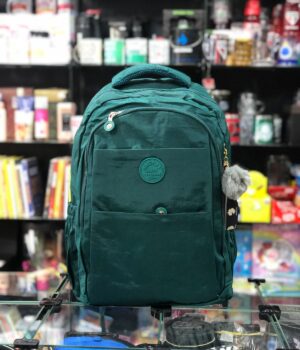 MOCHILA VERDE SACRAY COM POMPOM