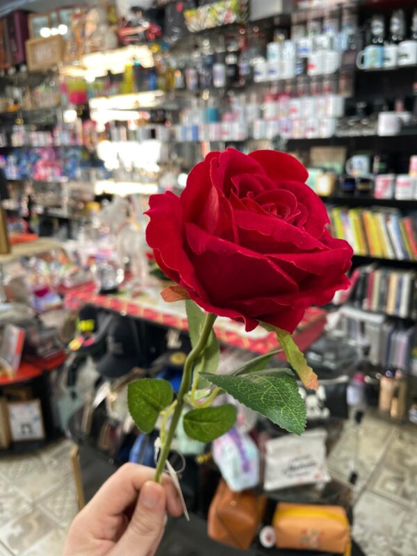 BOTÃO DE ROSA VERMELHA FLOR ARTIFICIAL TAMANHO M