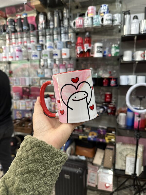 CANECA DE PORCELANA FELIZ ANIVERSÁRIO ALÇA E INTERIOR VERMELHO FLORK - Imagem 5
