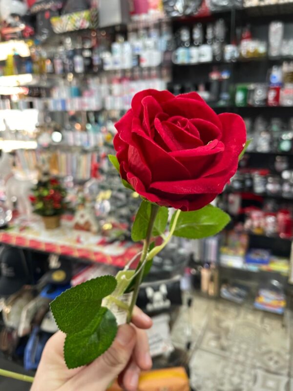 BOTÃO DE ROSA VERMELHA FLOR ARTIFICIAL TAMANHO P