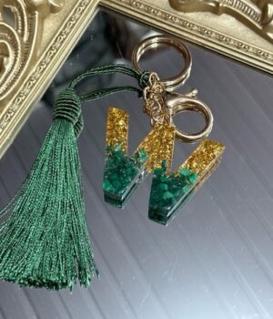CHAVEIRO DE RESINA | LETRA W | VERDE