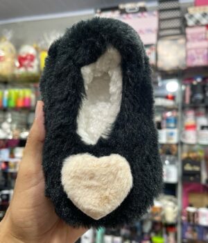 PANTUFA CORAÇÃO PRETA 28-31