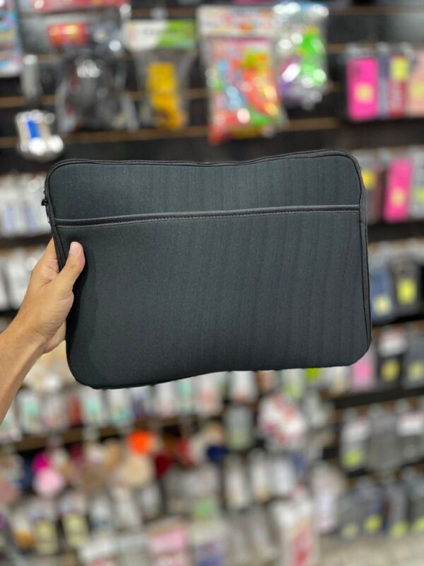 PASTA DE NOTEBOOK PRETA 15.6’’