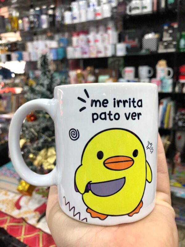 CANECA BRANCA ME IRRITA PATO VER... PSICOPATO