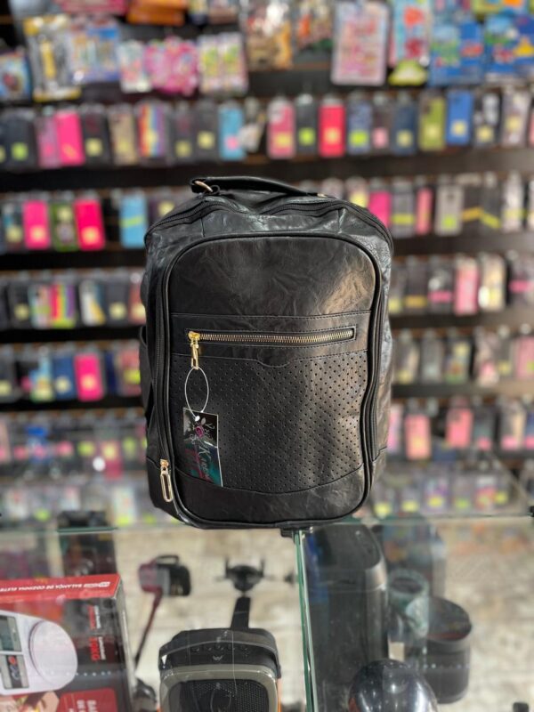 MOCHILA COURINO PRETO KAREN