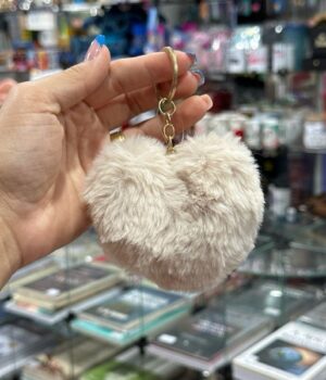 CHAVEIRO POMPOM BRANCO CORAÇÃO