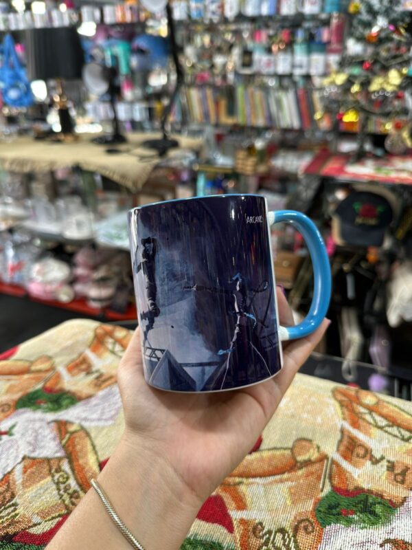 CANECA ALÇA E INTERIOR AZUL CLARO LOL LEAGUE OF LEGENDS ARCANE - Imagem 2
