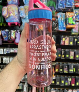 GARRAFA PLÁSTICO ROSA NÃO SEJA ARRASTADO POR SEUS PROBLEMAS 650ML