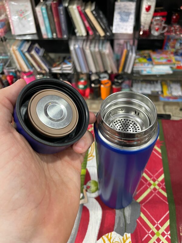 GARRAFA TÉRMICA AZUL COM INFUSOR E TERMÔMETRO DIGITAL 800ML - Imagem 2