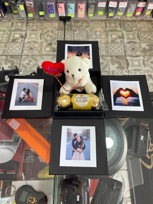 CAIXA MINI EXPLOSÃO COM PELÚCIA, FERRERO E 4 FOTOS POLAROIDS