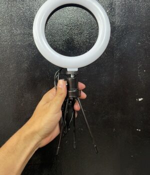 RING LIGHT DE MESA COM TRIPÉ - 20CM