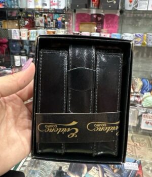 CARTEIRA PRETO COM ABOTOADOR