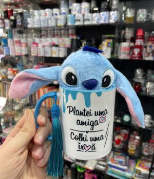 CANECA AMIGA COM STITCH E TASSEL