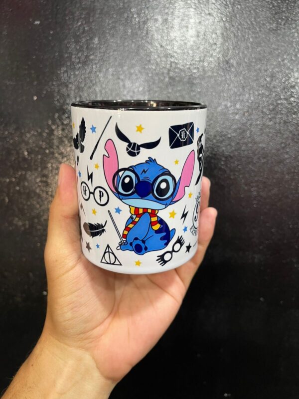 CANECA ALÇA E INTERIOR PRETO STITCH HARRY POTTER