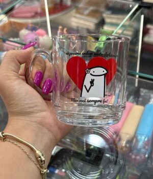 CANECA DE VIDRO FLORK AS PESSOAS ANDAM MUITO CHATAS, MAS VOCÊ SEMPRE FOI