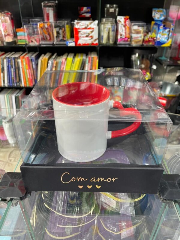 CAIXA COM CANECA ALÇA CORAÇÃO PERSONALIZADA (ESCOLHA A COR)