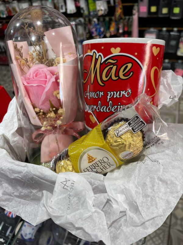 CAIXA COM LUMINÁRIA ROSA, CANECA DIA DAS MÃES E FERRERO - Imagem 2