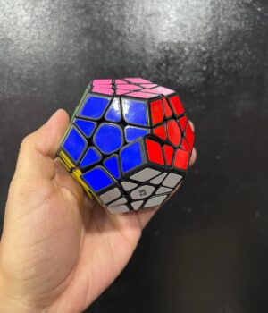 CUBO MÁGICO MEGAMINX FUNDO PRETO