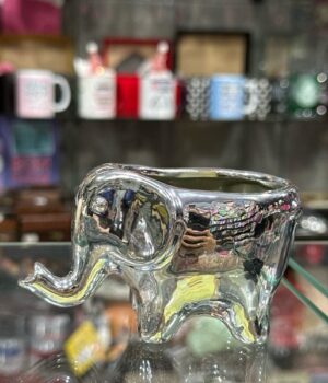 ENFEITE PEQUENO DE PORCELANA | ELEFANTE PRATA