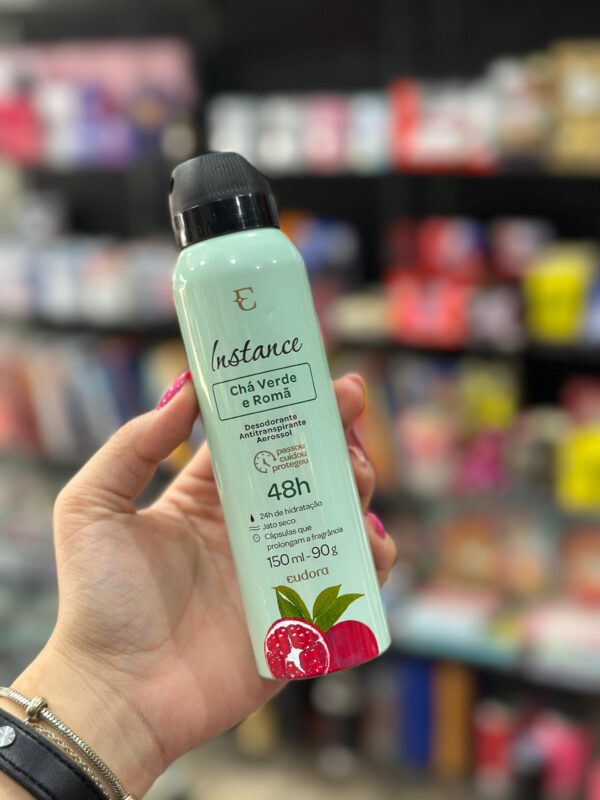 DESODORANTE ANTITRANSPIRANTE AEROSOL CHÁ VERDE E ROMÃ