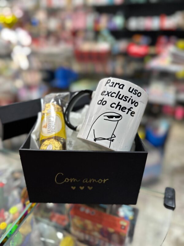 CAIXA COM TAMPA COM CANECA DE CHEFE ALÇA PRETA - Imagem 2