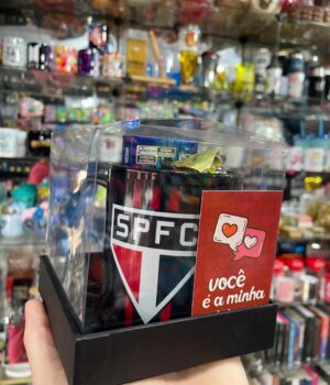CAIXA COM TAMPA TRANSPARENTE E CANECA DO SÃO PAULO
