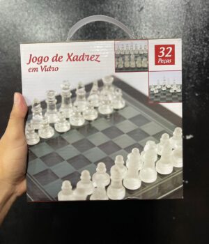 JOGO DE XADREZ EM VIDRO