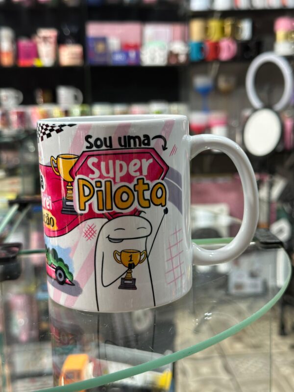 CANECA DE PORCELANA BRANCA | MOTORISTA HABILITADA PASSANDO | SAI DA FRENTE, TIREI HABILITAÇÃO | SUPER PILOTA  MOTORISTA - Imagem 3