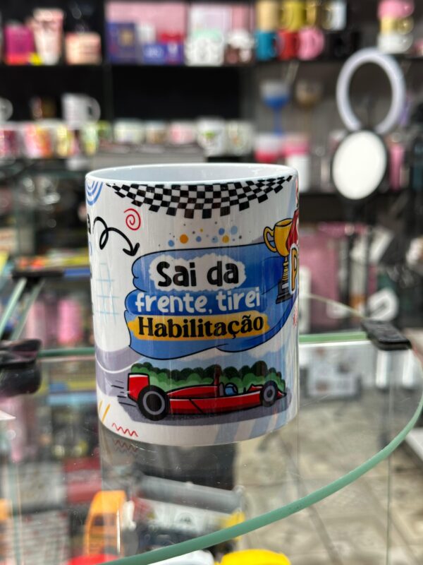 CANECA DE PORCELANA BRANCA | MOTORISTA HABILITADO PASSANDO | SAI DA FRENTE, TIREI HABILITAÇÃO | SUPER PILOTO  MOTORISTA - Imagem 2