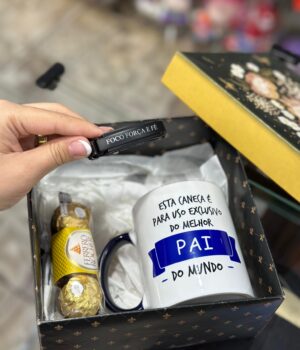 CAIXA COM CANECA PAI + FERRERO + PULSEIRA FOCO FORÇA E FÉ