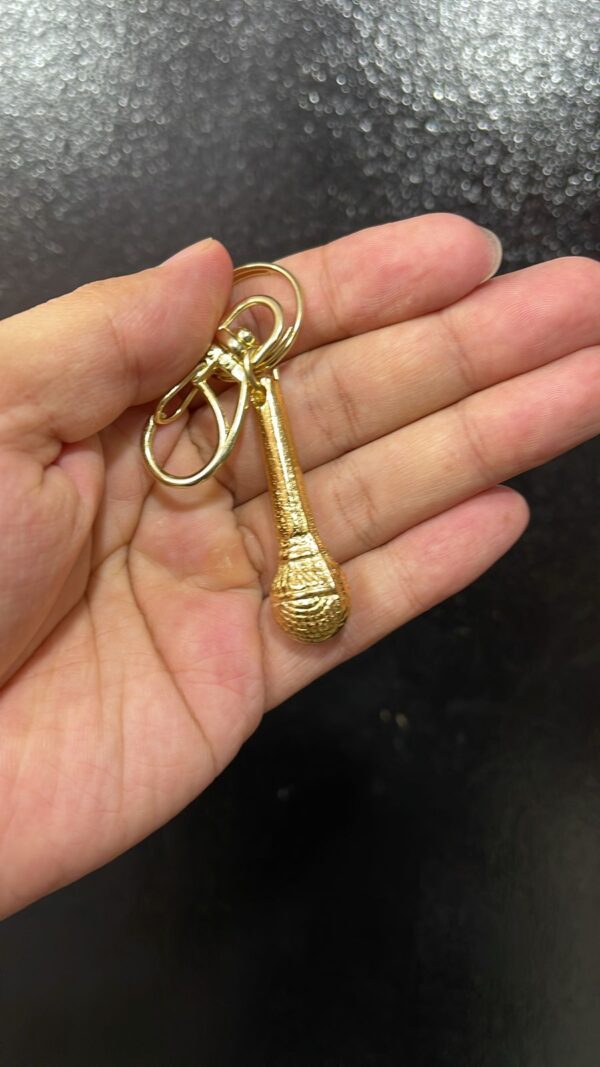CHAVEIRO DE FERRO MICROFONE