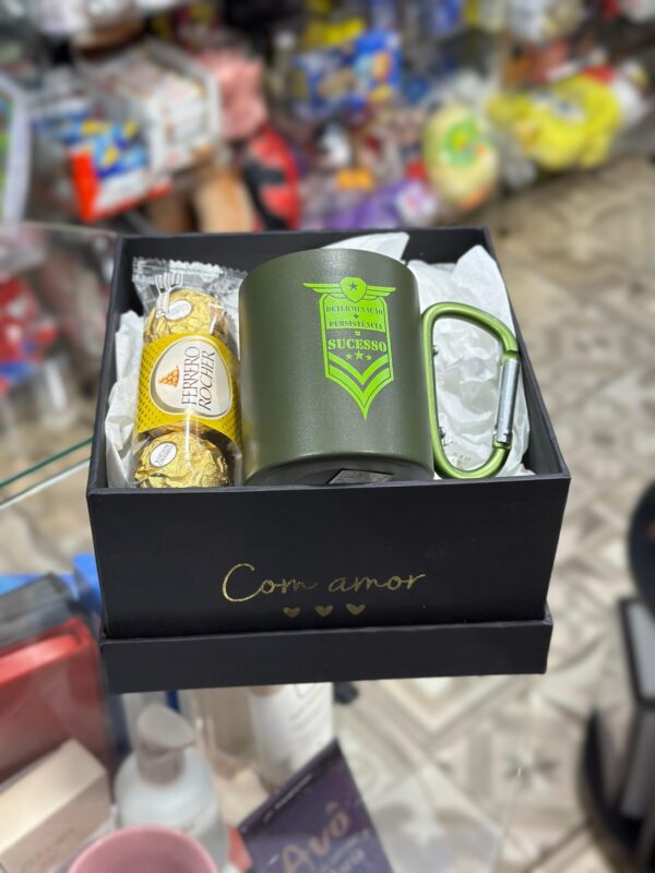 CAIXA + FERRERO + CANECA DETERMINAÇÃO + PERSISTÊNCIA = SUCESSO
