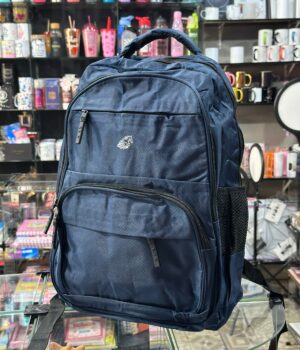 MOCHILA AZUL ESCURO COM DESENHO DE CAVALO