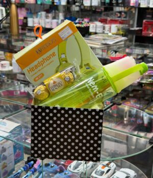 CESTA FONE DE OUVIDO COM FIO GATO + SUPORTE DE CELULAR + FERRERO