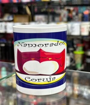 CANECA DE POLÍMERO NAMORADOS CORUJA
