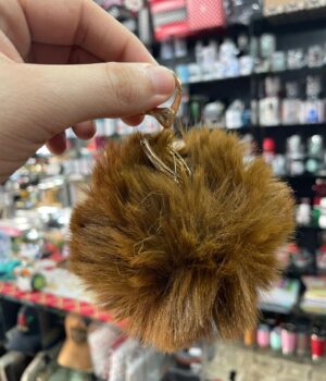 CHAVEIRO POMPOM MARROM