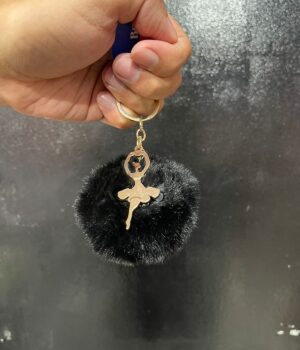 CHAVEIRO POMPOM COM BAILARINA PRETO