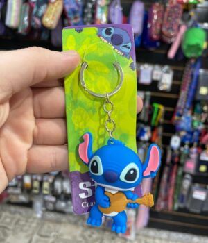 CHAVEIRO STITCH COM VIOLÃO