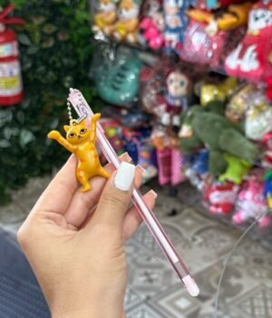 CANETA COM PINGENTE DE GATO LARANJA